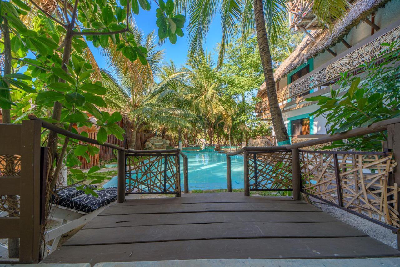 Hotel Villas Tiburon Остров Холбокс Экстерьер фото